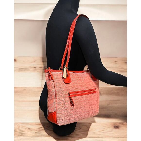 Coach 25051 Poppy Signature C Oxford Small Tote Bag - Picture 6 of 10